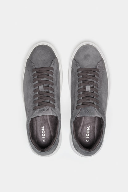THE CLASSIC SUEDE TRAINER